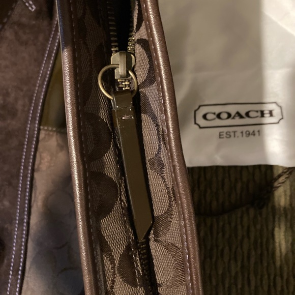 πCoach Patchwork Monogram Logo Shoulder Bag. Great Condition! $50/make offerπ - Picture 8 of 11